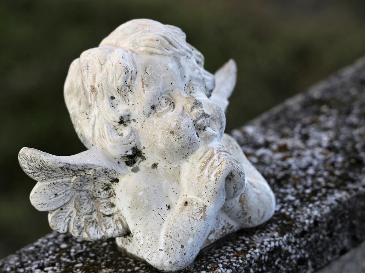 engel-statue-weiss